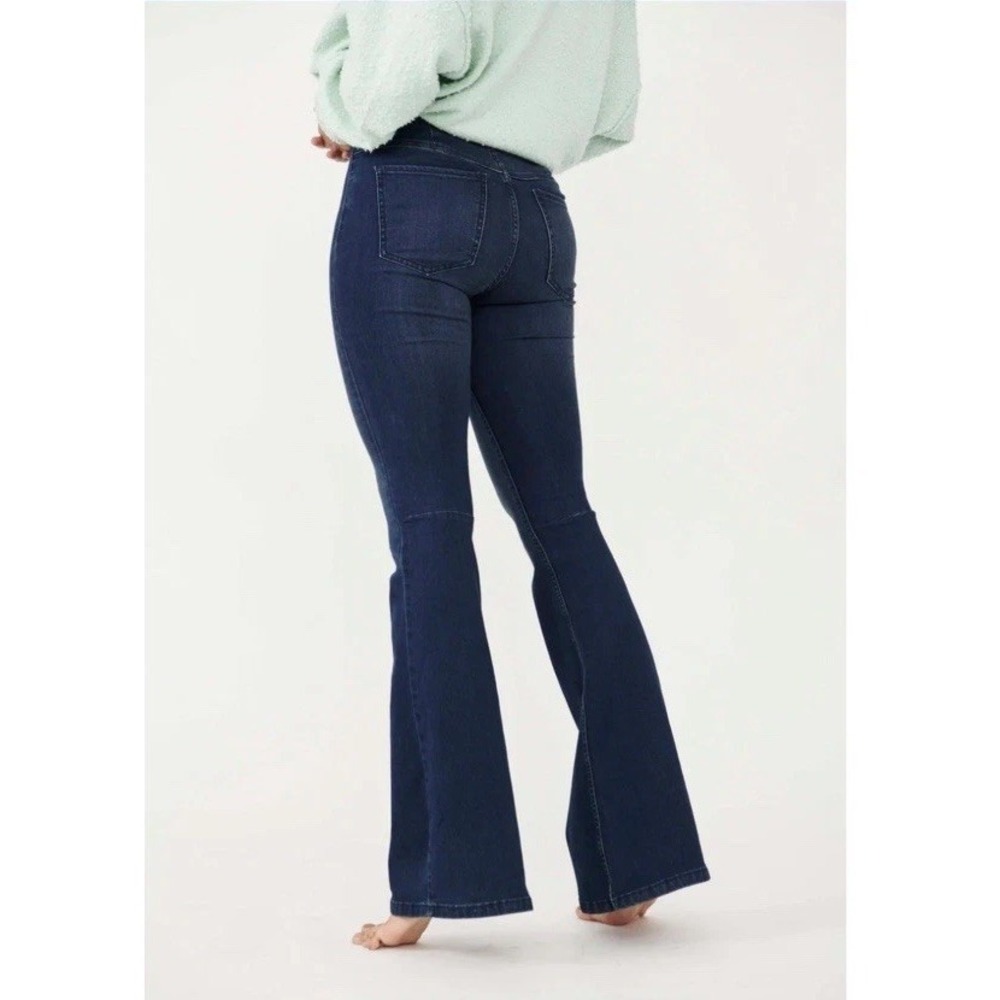 Free People Penny‎ Pull-On Flare Jeans Echo Blue / Women's 24